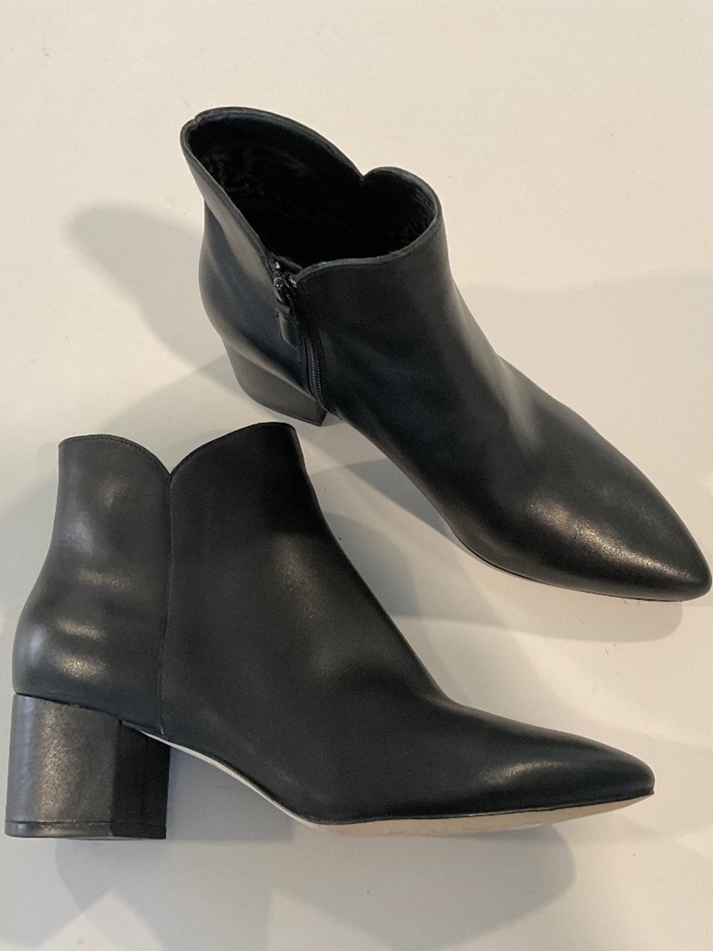 COLE HAAN Boots Pointed Toe Black Leather Size 9.5 NWT